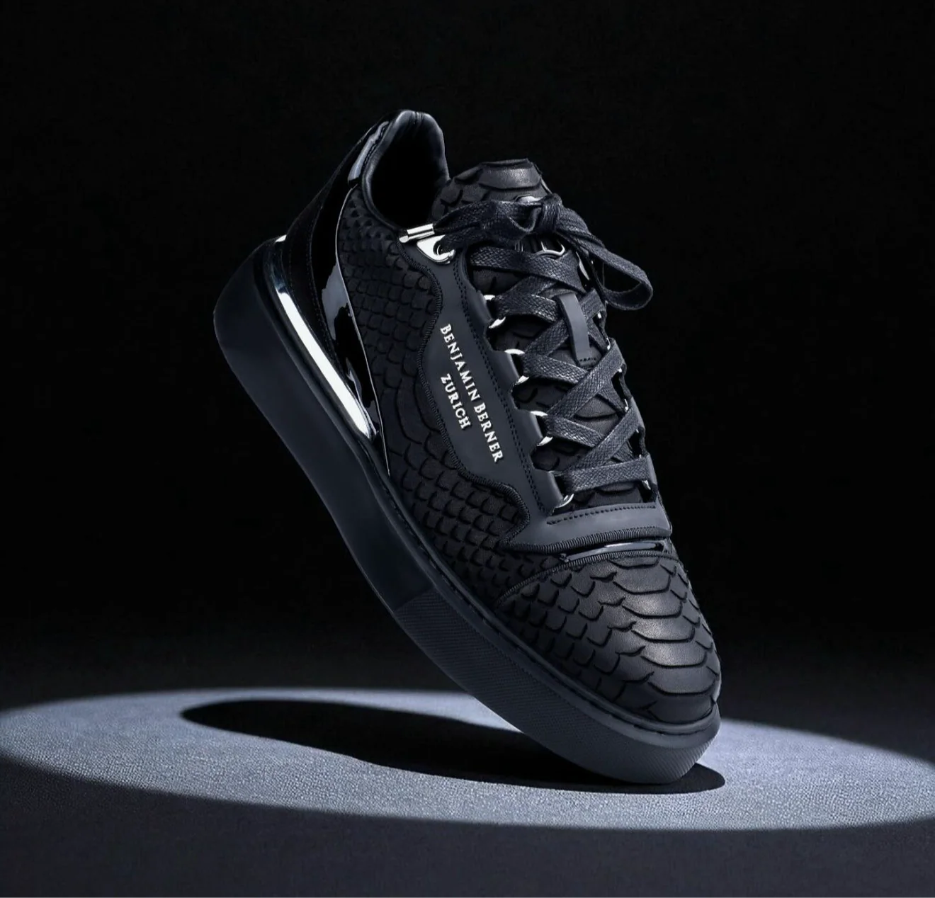BNJ RAPHAEL Low-Top BLACK PYTHON CUT-MATT NAPPA - Image 4